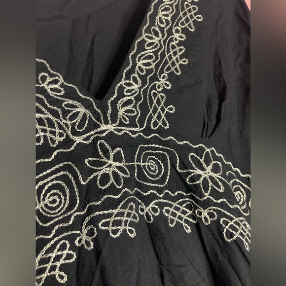 Soaked Black White Embroidered Swimsuit Coverup Womens Size XL 100% Viscose - Picture 2 of 5